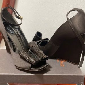 Absolutely gorgeous shoes brand new made in Italy